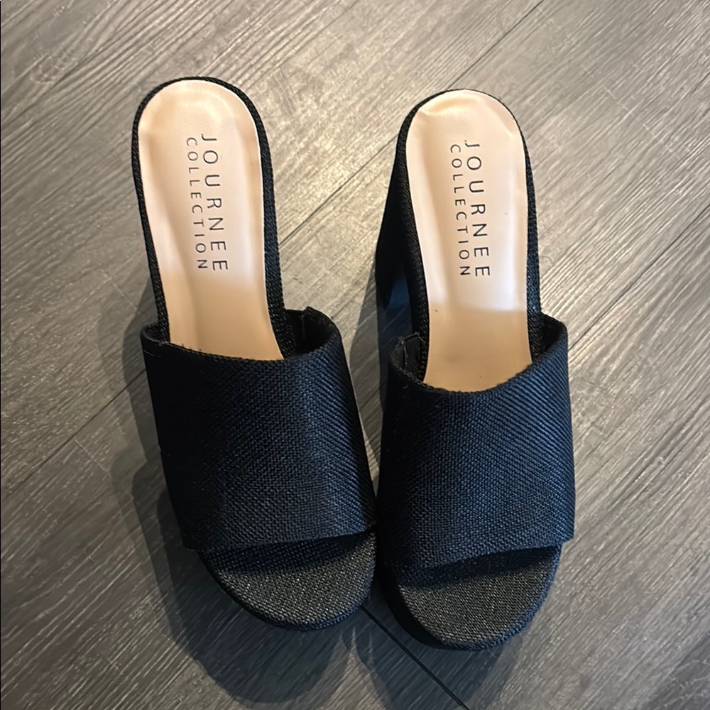 Journee Collection Black Slip on Platform Sandal